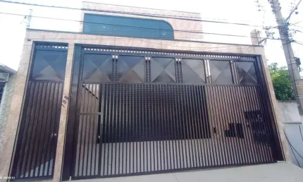 Sala Comercial para alugar em Jardim Miragaia de 200.00m²