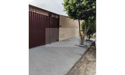 Casa para venda em Residencial Nato Vetorasso de 132.00m² com 1 Quarto, 1 Suite e 2 Garagens