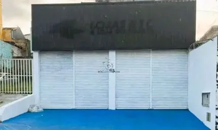 Galpão / Depósito / Armazém para venda em Jardim Zulmira de 136.00m² com 3 Garagens