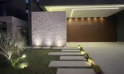 Casa para venda em Vila Martins de 414.34m² com 4 Quartos, 3 Suites e 6 Garagens