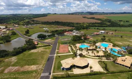 Terreno para venda em Cajuru de 1000.00m² com 8 Garagens