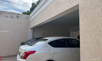 Casa para venda em Ipanema de 336.00m² com 3 Quartos, 1 Suite e 2 Garagens