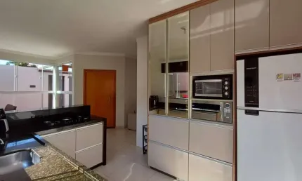 Casa para venda em Residencial Ouro Verde de 123.00m² com 3 Quartos, 1 Suite e 2 Garagens