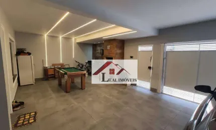 Casa para venda em Parque Capuava de 215.00m² com 3 Quartos, 1 Suite e 4 Garagens