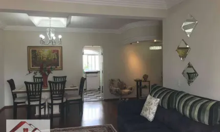 Apartamento para venda em Centro de 150.00m² com 4 Quartos, 1 Suite e 2 Garagens