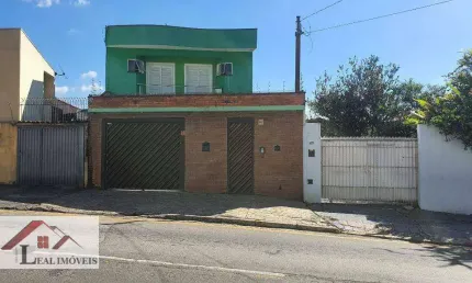Casa de Condomínio para venda em Vila Bastos de 360.00m² com 4 Quartos, 3 Suites e 5 Garagens