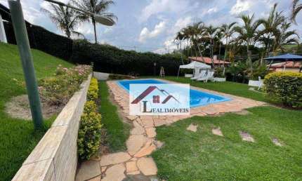 Casa para venda em Jardim Leonor de 263.00m² com 4 Quartos, 2 Suites e 6 Garagens