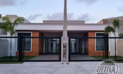 Casa para venda em Guaratuba de 125.00m² com 4 Quartos, 2 Suites e 2 Garagens