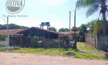 Casa para venda em Matinhos de 120.00m² com 4 Quartos, 1 Suite e 4 Garagens