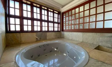 Casa para alugar em Vila Suíça de 319.00m² com 3 Quartos, 1 Suite e 3 Garagens