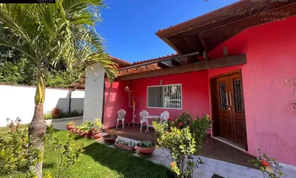 Casa de Condomínio para venda em Caravelas de 170.00m² com 4 Quartos, 4 Suites e 3 Garagens