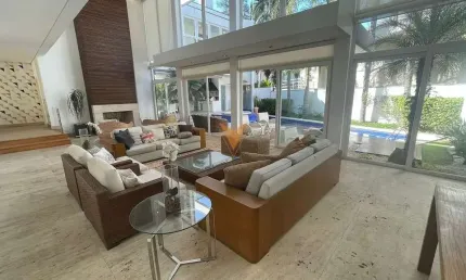 Casa para venda em Alphaville Residencial Zero de 789.00m² com 4 Quartos, 4 Suites e 8 Garagens