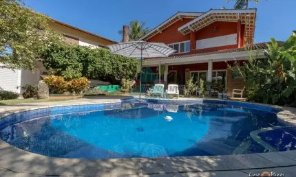 Casa para venda em Pedra Verde de 282.00m² com 4 Quartos, 4 Suites e 3 Garagens
