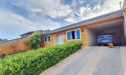 Casa para venda em Quatro Barras de 100.00m² com 2 Quartos e 1 Garagem
