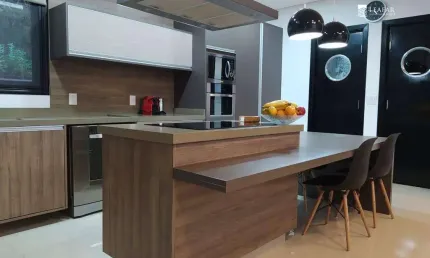 Casa para venda em Vila Nova Socorro de 411.00m² com 4 Quartos, 4 Suites e 6 Garagens