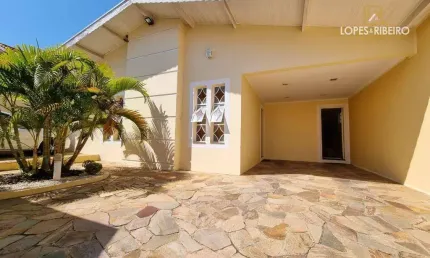 Casa para venda em Bairro Alto de 240.00m² com 3 Quartos, 1 Suite e 3 Garagens