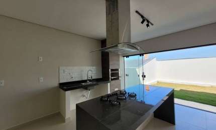 Casa para venda em Jardim Cambuí de 150.00m² com 3 Quartos, 1 Suite e 2 Garagens