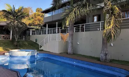 Casa para venda e aluguel em Chácara Santa Lúcia de 890.00m² com 5 Quartos, 5 Suites e 6 Garagens
