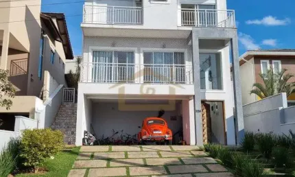 Casa para venda em Residencial Dos Lagos de 255.00m² com 3 Quartos, 1 Suite e 4 Garagens