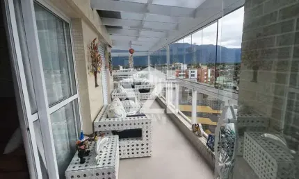 Cobertura para venda em Centro de 271.00m² com 4 Quartos, 3 Suites e 4 Garagens