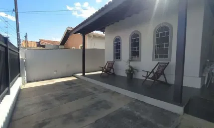 Casa para venda em Jardim Paraíso de 142.00m² com 3 Quartos, 1 Suite e 3 Garagens