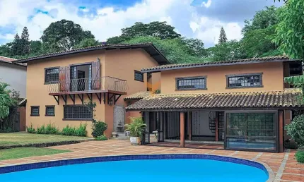 Casa para venda e aluguel em São Paulo Ii de 354.00m² com 3 Quartos, 1 Suite e 6 Garagens