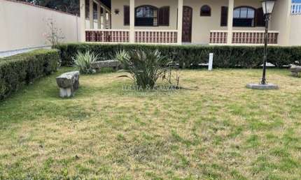 Casa para alugar em Boqueirão de 350.00m² com 4 Quartos, 3 Suites e 6 Garagens