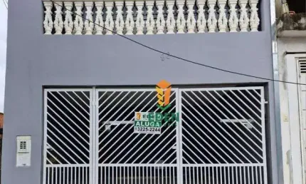 Casa para alugar em Jardim Amália de 211.00m² com 2 Quartos, 1 Suite e 2 Garagens