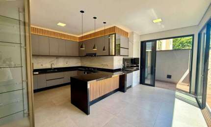Casa de Condomínio para venda em Quinta Da Primavera de 174.00m² com 3 Quartos, 3 Suites e 6 Garagens