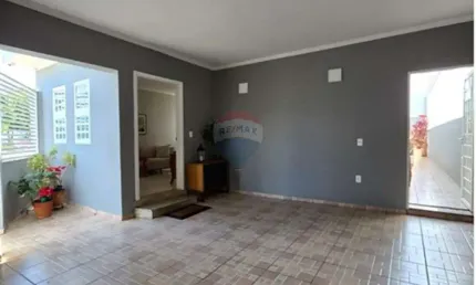Casa para venda em Jardim Residencial Flamboyant de 148.00m² com 2 Quartos, 1 Suite e 2 Garagens