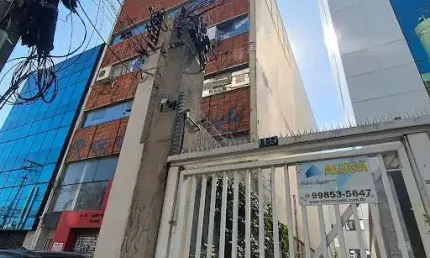 Sala comercial para alugar na Rua Cipriano Tavares, 106, Centro, Osasco