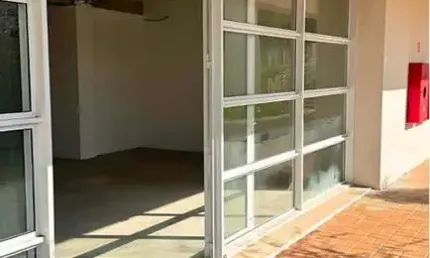Imóvel Comercial para alugar em Cidade Industrial de 137.00m² com 9 Garagens