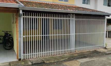 Sobrado para venda em Novo Mundo de 77.00m² com 3 Quartos, 1 Suite e 1 Garagem