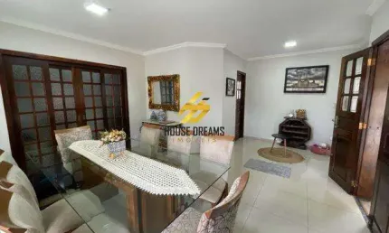 Casa para venda em Cajuru de 243.00m² com 3 Quartos, 1 Suite e 2 Garagens