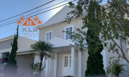 Casa de Condomínio para venda e aluguel em Itapeva de 205.00m² com 3 Quartos, 3 Suites e 4 Garagens