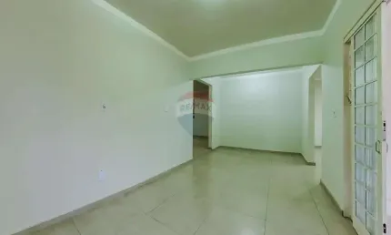 Casa para venda em Jardim Sobradinho de 118.80m² com 3 Quartos, 1 Suite e 1 Garagem