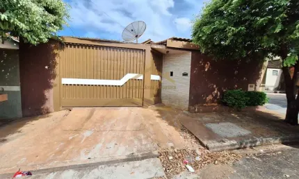 Casa para venda em Jardim Arroyo de 100.00m² com 2 Quartos e 3 Garagens