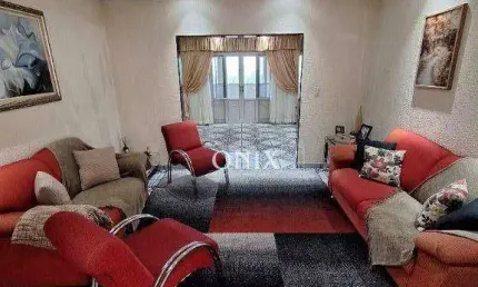 Casa para venda em Jardim Marica de 372.00m² com 3 Quartos, 3 Suites e 4 Garagens