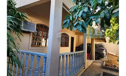 Casa para venda em Curicica de 300.00m² com 4 Quartos, 2 Suites e 2 Garagens