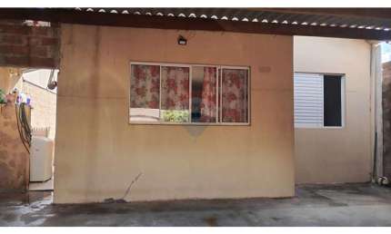 Casa para venda em Conjunto Residencial Prefeito Professor Milton Severino de 45.35m² com 2 Quartos e 3 Garagens