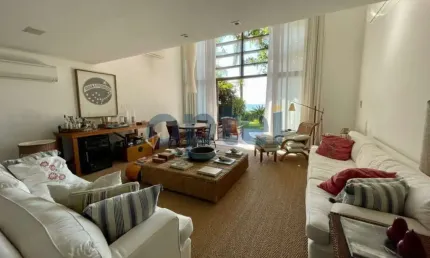Casa para venda em Balneário Praia Do Pernambuco de 458.00m² com 5 Quartos, 5 Suites e 4 Garagens