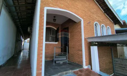 Casa para alugar em Jardim Santa Rosa de 224.00m² com 3 Quartos e 1 Suite