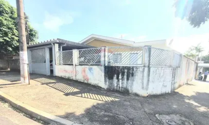 Casa para venda em Antônio Zanaga de 210.00m² com 3 Quartos, 1 Suite e 4 Garagens