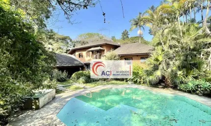 Casa para venda e aluguel em Vila Santo Antônio de 923.00m² com 5 Quartos, 5 Suites e 10 Garagens