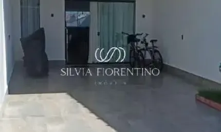 Casa para venda em Esplanada Independência de 125.00m² com 3 Quartos, 1 Suite e 4 Garagens