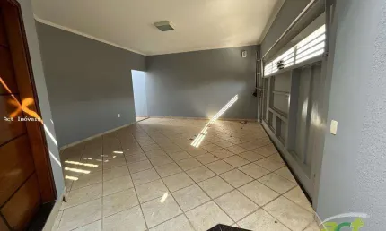 Casa para venda em Ipanema de 288.00m² com 3 Quartos, 1 Suite e 2 Garagens