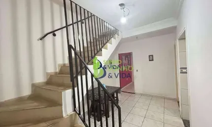 Sobrado para venda em Conjunto Habitacional Vida Nova de 250.00m² com 3 Quartos, 1 Suite e 1 Garagem