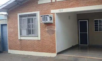 Casa para venda em Independência de 159.00m² com 4 Quartos, 2 Suites e 3 Garagens
