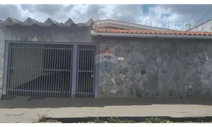 Casa para venda em Jardim Paulista de 170.04m² com 3 Quartos, 1 Suite e 3 Garagens