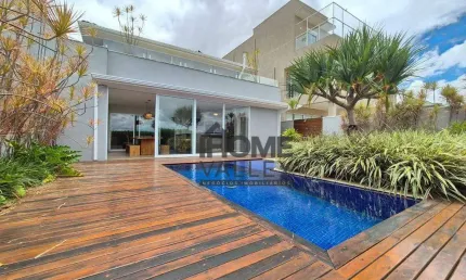 Casa para venda em Condomínio Residencial Villa Romana de 336.00m² com 3 Quartos, 3 Suites e 4 Garagens